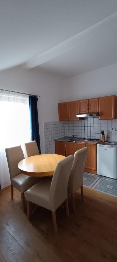 Galesic Apartments & Rooms コレニツァ エクステリア 写真
